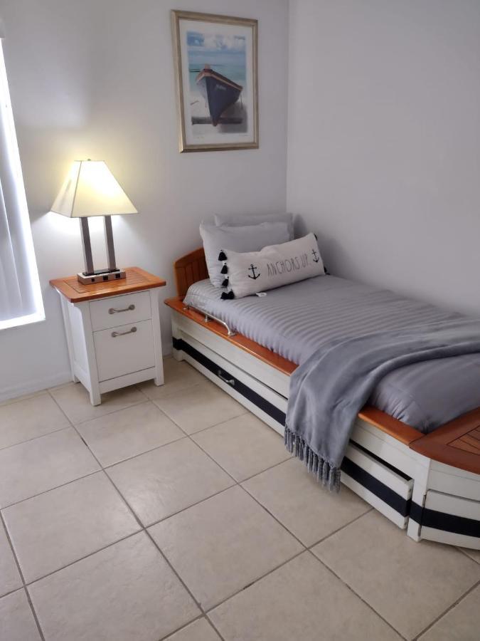 Home From Home 5 Bedroom Villa Ντάβενπορτ Εξωτερικό φωτογραφία
